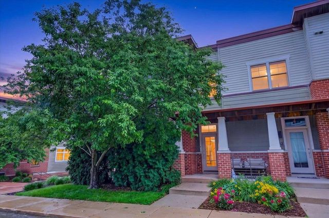 10 Halite Way, Fitchburg, WI 53711