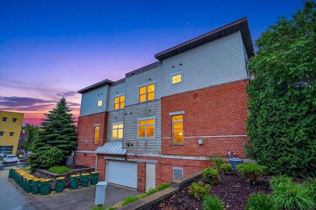 10 Halite Way, Fitchburg, WI 53711