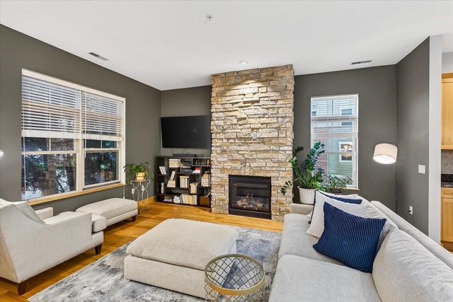 10 Halite Way, Fitchburg, WI 53711