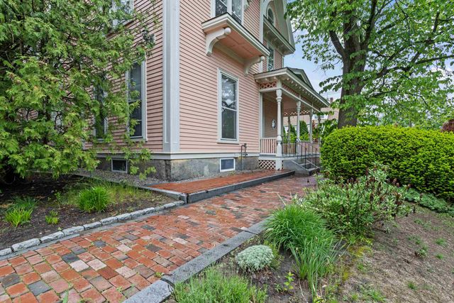 270 Orange St Apt 2, Manchester, NH 03104