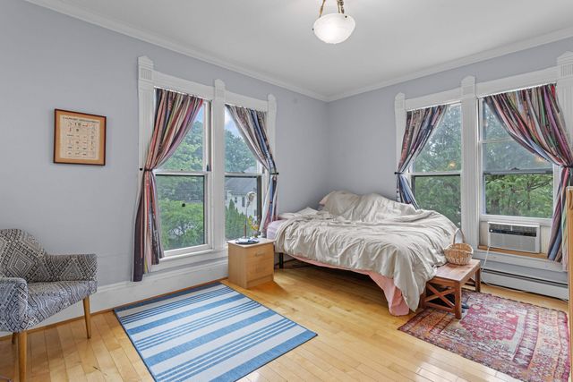 270 Orange St Apt 2, Manchester, NH 03104
