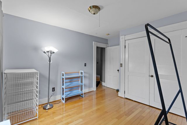 270 Orange St Apt 2, Manchester, NH 03104