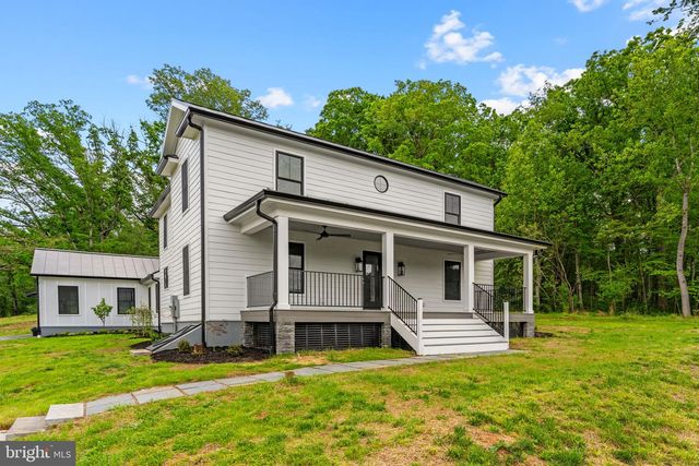 90 MAIN STREET, Washington, VA 22747