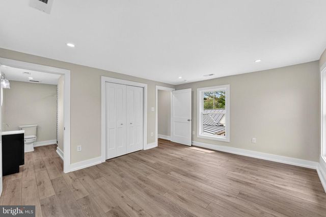 90 MAIN STREET, Washington, VA 22747