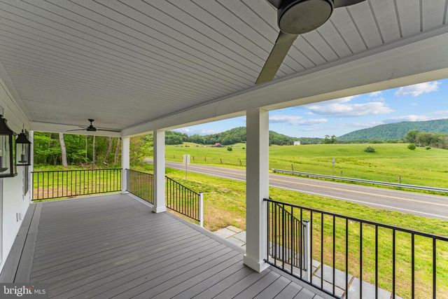 90 MAIN STREET, Washington, VA 22747