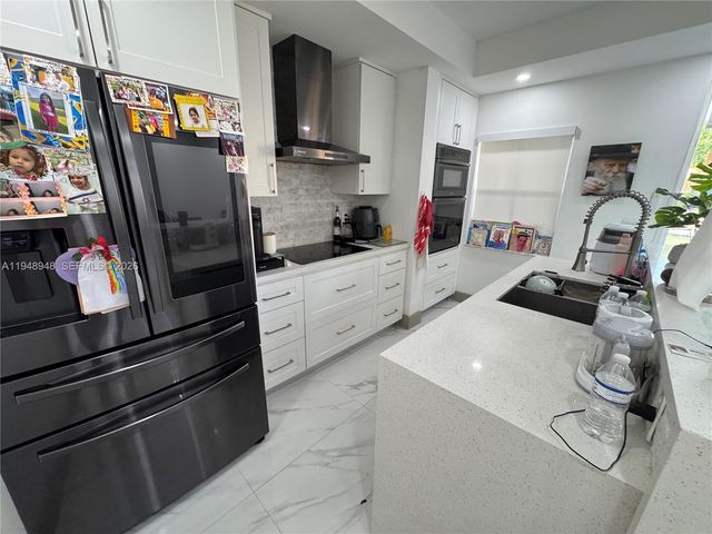 4957 Tradewinds Terrace 704, Dania Beach, FL 33312