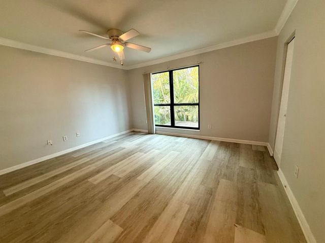 814 Sandtree Drive, Palm Beach Gardens, FL 33403