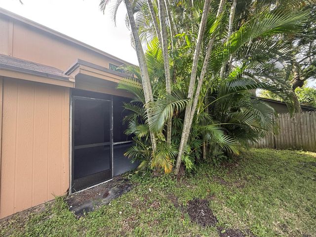 814 Sandtree Drive, Palm Beach Gardens, FL 33403