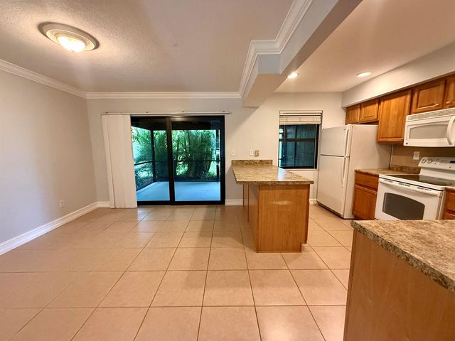 814 Sandtree Drive, Palm Beach Gardens, FL 33403