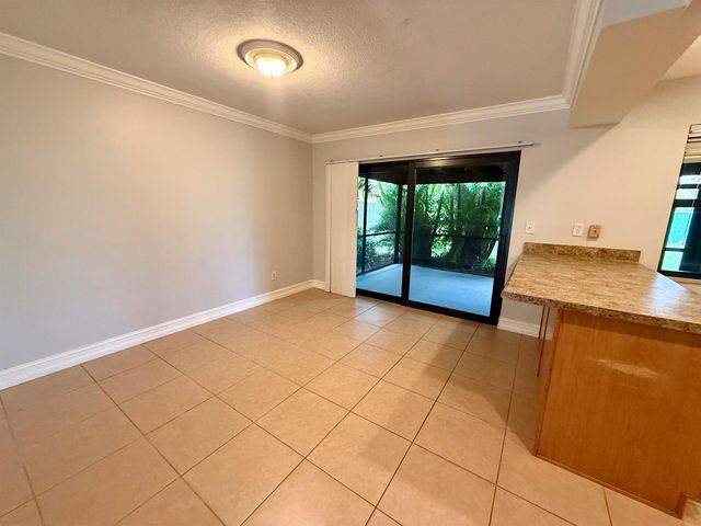 814 Sandtree Drive, Palm Beach Gardens, FL 33403