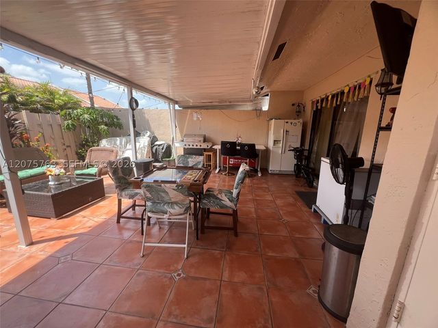 6028 SW 147th Pl, Miami, FL 33193