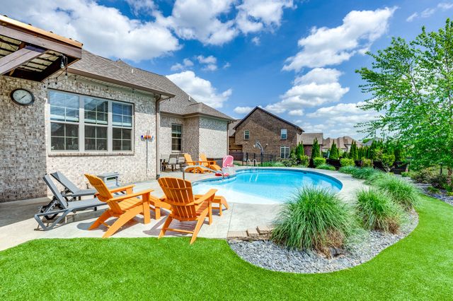5007 Brill Ln, Spring Hill, TN 37174