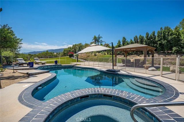 2897 Cape Drive, Corona, CA 92882