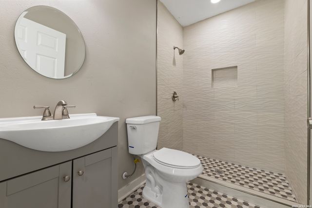219 Finton, San Antonio, TX 78204