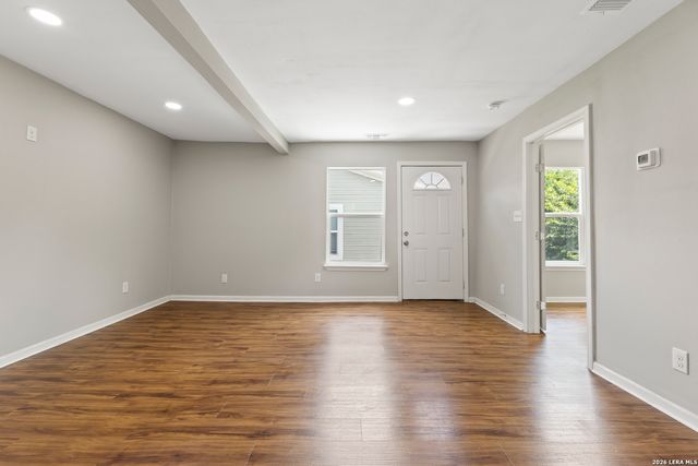 219 Finton, San Antonio, TX 78204