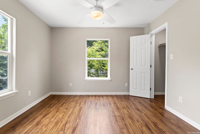 219 Finton, San Antonio, TX 78204