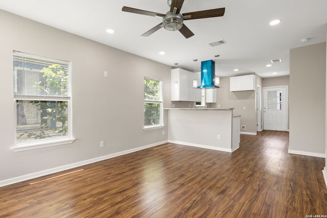 219 Finton, San Antonio, TX 78204