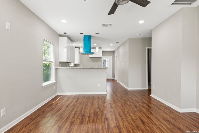 219 Finton, San Antonio, TX 78204