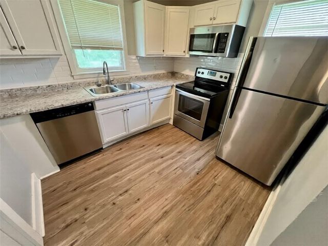 111 S Annie Street, Olathe, KS 66061