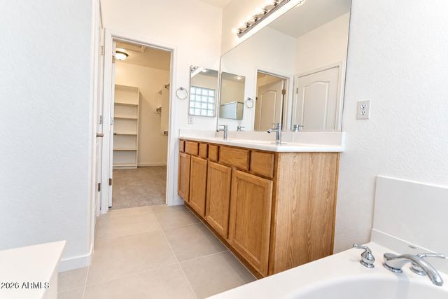 6361 S Sky Court, Gilbert, AZ 85298