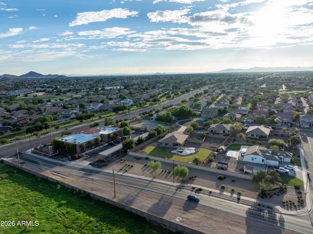 6361 S Sky Court, Gilbert, AZ 85298