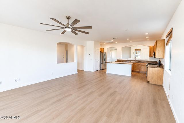6361 S Sky Court, Gilbert, AZ 85298