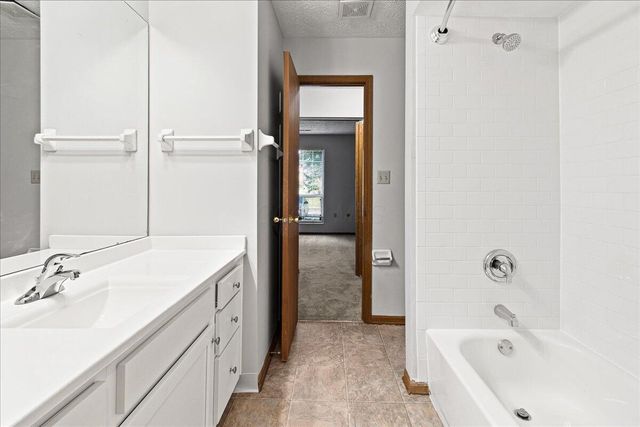 6418 Reflections Drive, A, Dublin, OH 43017