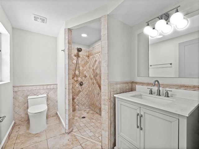 1242 BERMUDA STREET, Clearwater, FL 33755