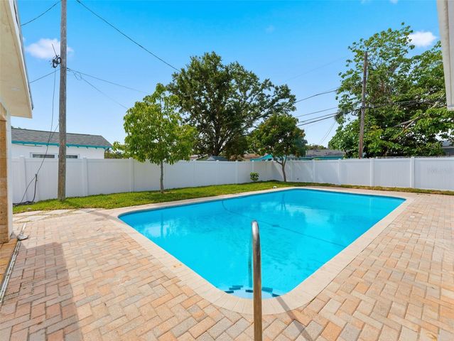 1242 BERMUDA STREET, Clearwater, FL 33755
