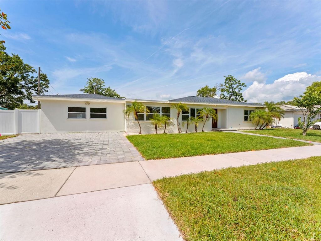 1242 BERMUDA STREET, Clearwater, FL 33755