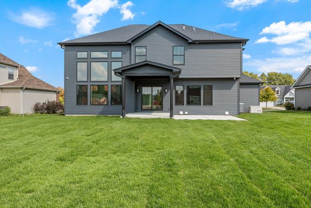 1033 Emerald Drive, Naperville, IL 60540