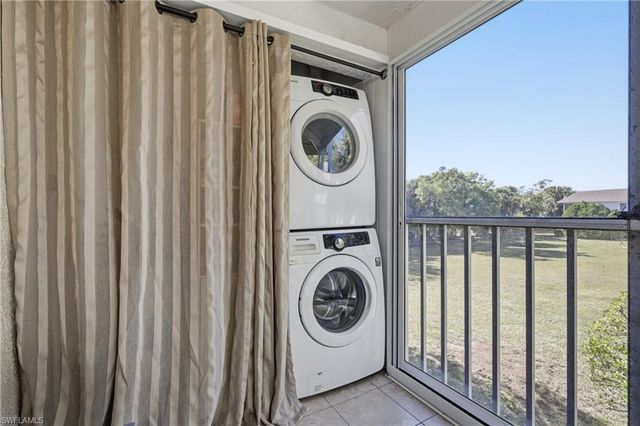 8071 Country RD # 204, Fort Myers, FL 33919