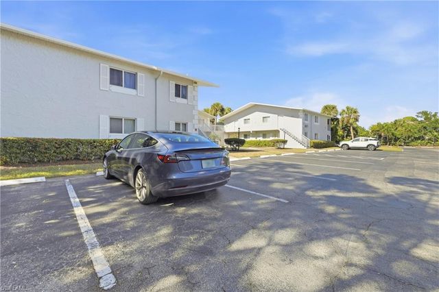 8071 Country RD # 204, Fort Myers, FL 33919