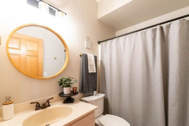 24121 64th PLACE, Salem, WI 53168