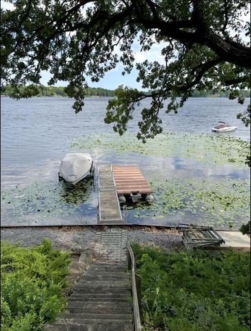 24121 64th PLACE, Salem, WI 53168