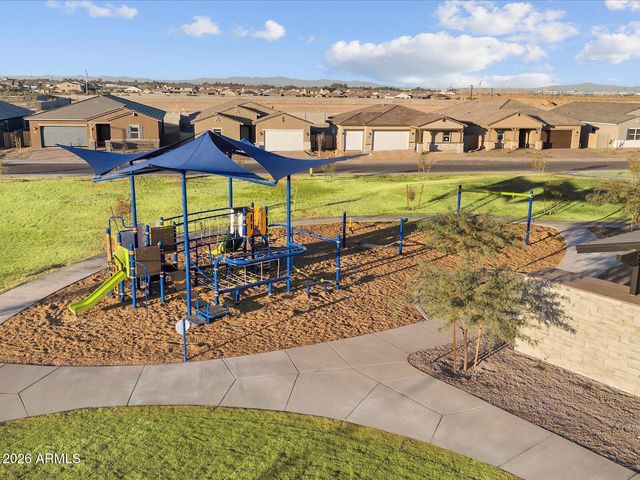 17674 W COLLEGE Drive, Goodyear, AZ 85395