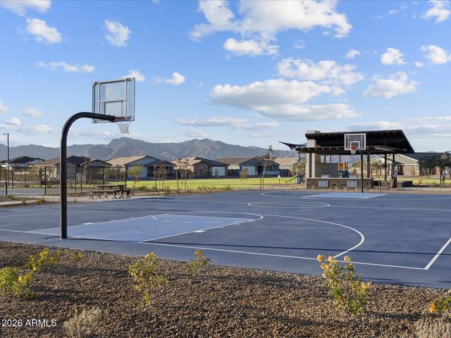 17674 W COLLEGE Drive, Goodyear, AZ 85395