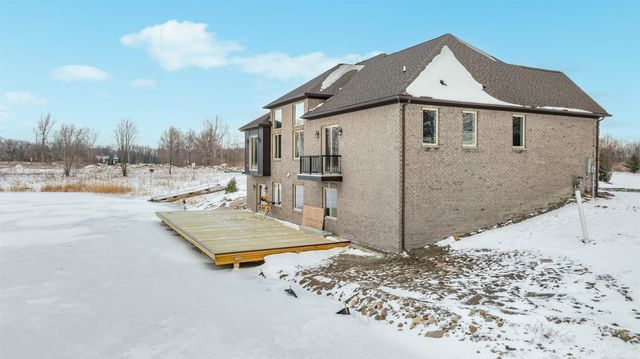 68651 Lake Angela Pointe Street, Richmond, MI 48062