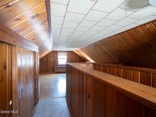 25 Fuller Terrace, Colonie, NY 12205