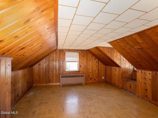 25 Fuller Terrace, Colonie, NY 12205