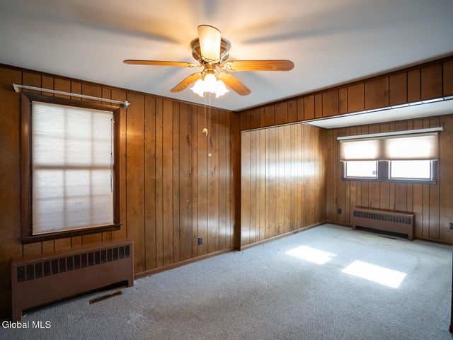 25 Fuller Terrace, Colonie, NY 12205