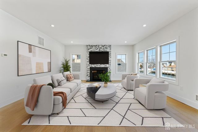 89 club house Road, Brick, NJ 08723