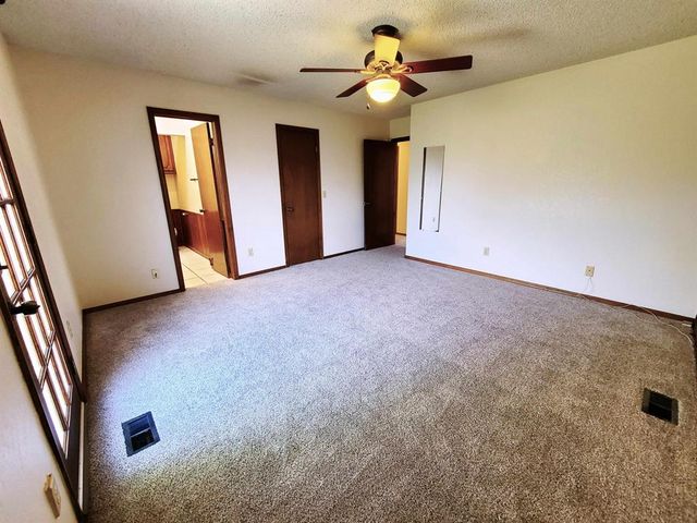 10413 Glascow Drive, Yukon, OK 73099