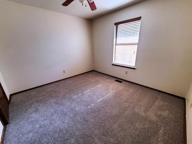 10413 Glascow Drive, Yukon, OK 73099