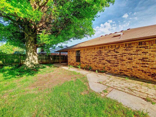 10413 Glascow Drive, Yukon, OK 73099