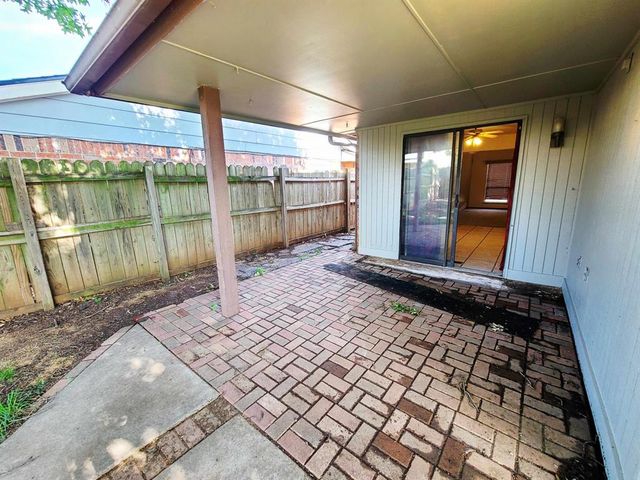 10413 Glascow Drive, Yukon, OK 73099