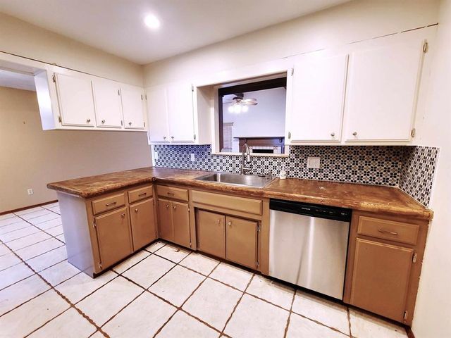 10413 Glascow Drive, Yukon, OK 73099