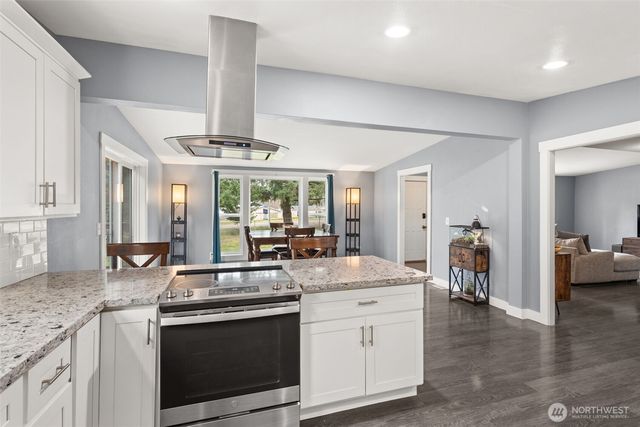 32206 71st Avenue Avenue S, Roy, WA 98580