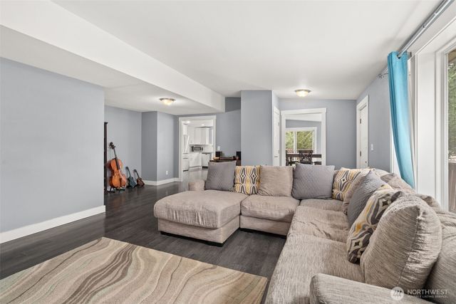 32206 71st Avenue Avenue S, Roy, WA 98580