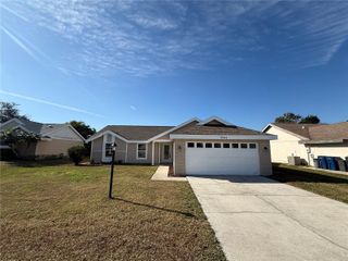 3541 65TH AVENUE CIRCLE E, Sarasota, FL 34243